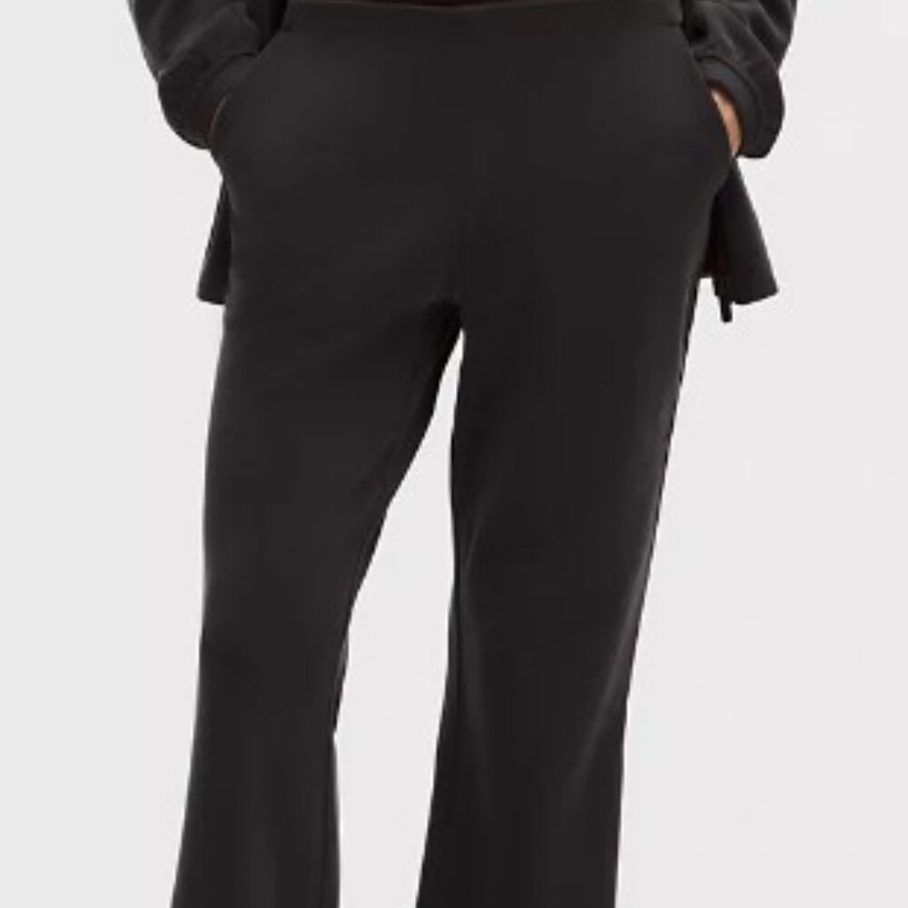 Lululemon - New With Tags - Brushed Softstreme Mid-Rise Flared Pant - Black XS - Picture 6 of 8